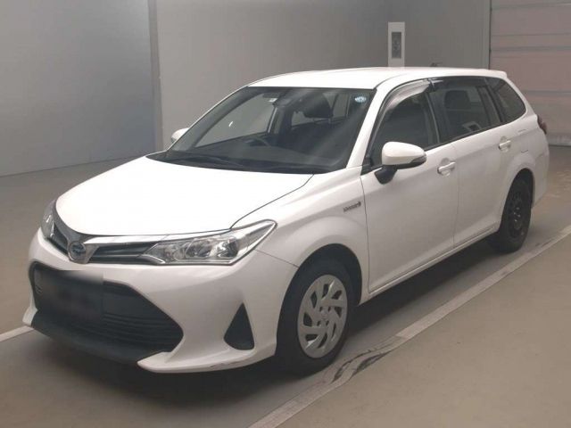 50060 Toyota Corolla fielder NKE165G 2018 г. (TAA Kantou)